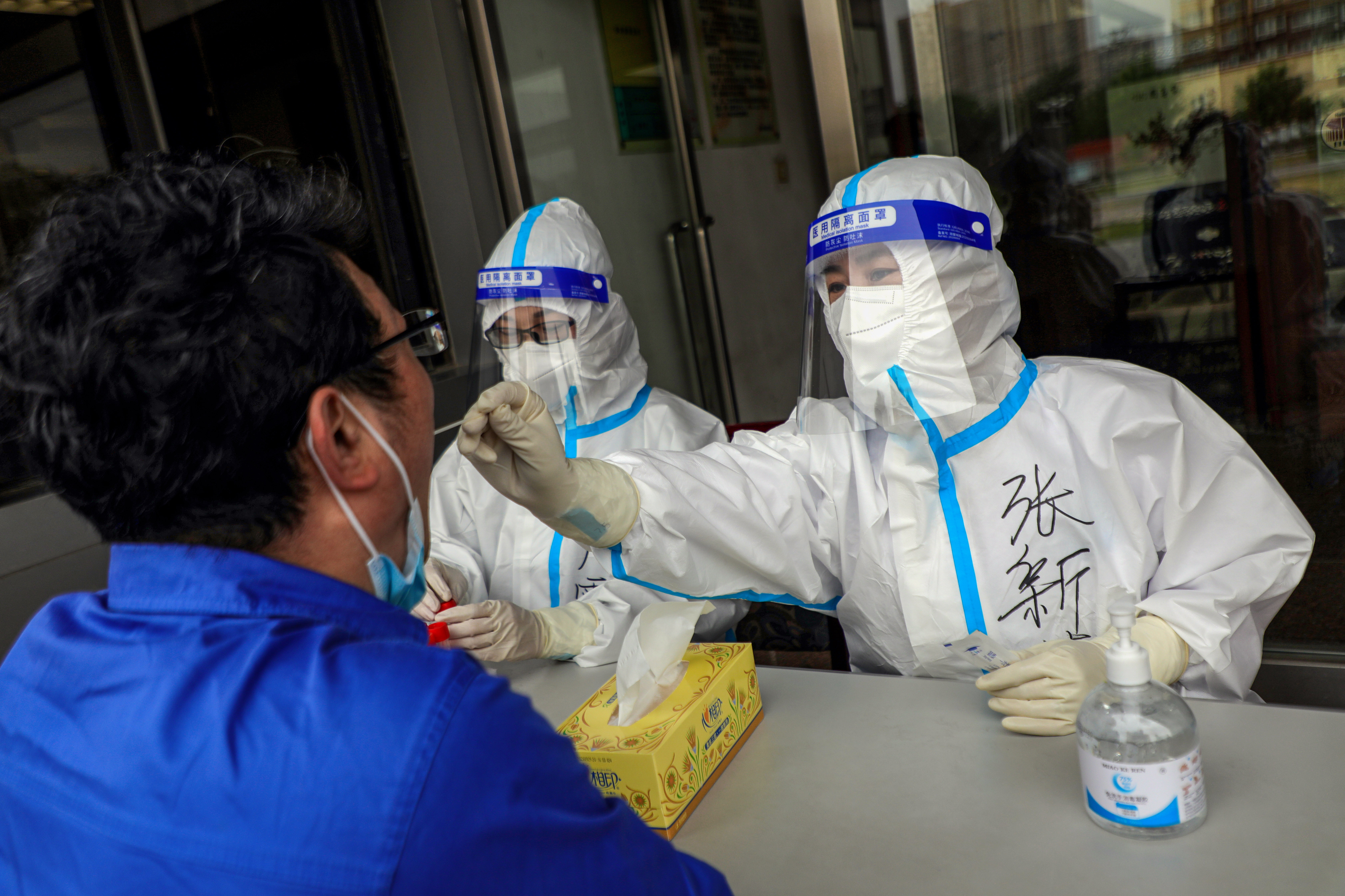 安彩高科:抗疫路上,從來都是“雙向奔赴”!