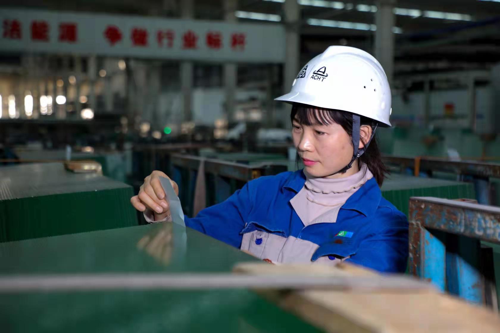 安彩“她”力量|牛愛芳:獨一無二的芳華